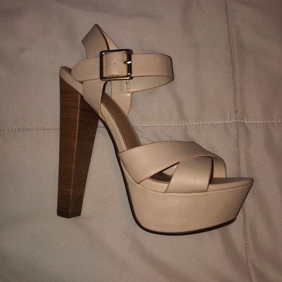 Heels - Picture 2 of 2